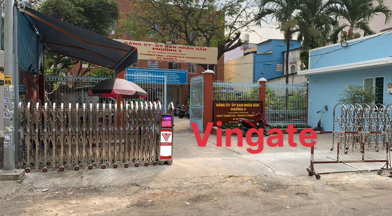 Cổng xếp inox 304