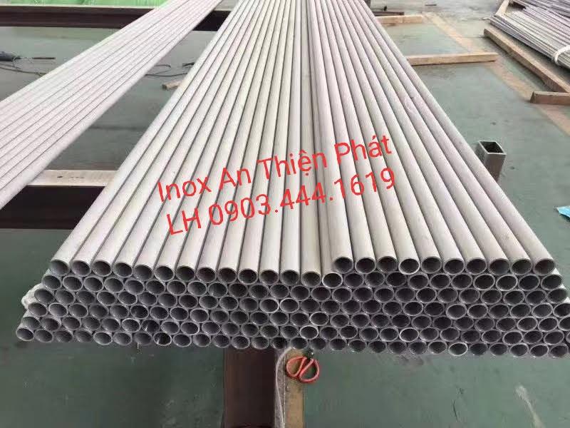 ống inox 304