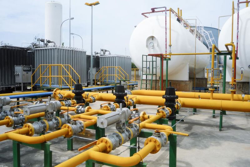 Lắp đặt hệ thống gas