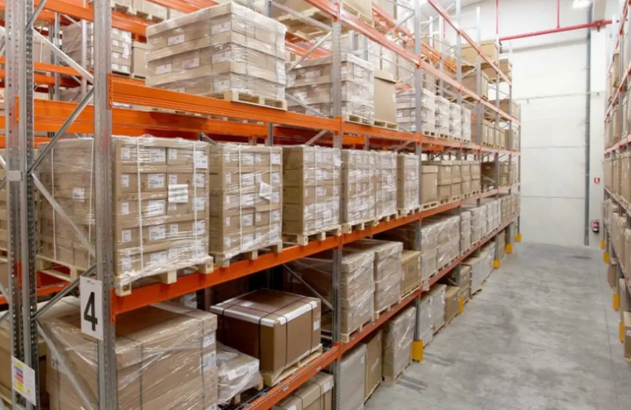 Sắp xếp hàng hóa kho hàng